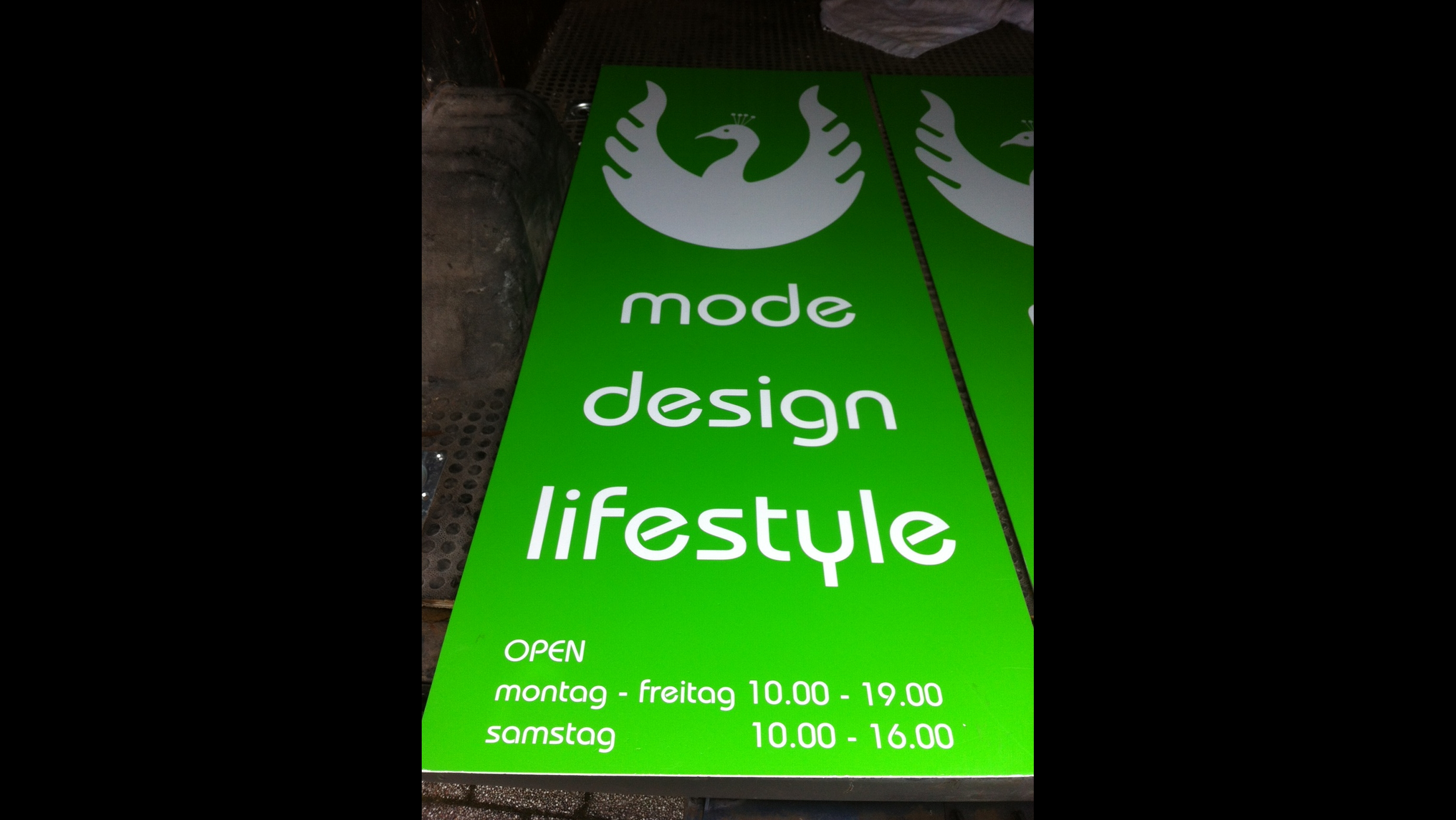 Schildplatte mit Folienbeschriftung